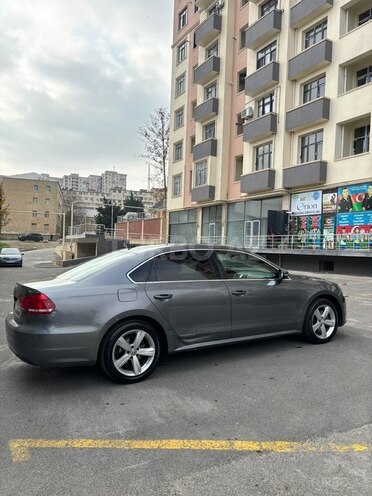Volkswagen Passat 2012, 214,500 km - 2.5 l - Bakı