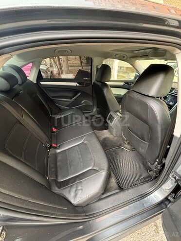 Volkswagen Passat 2012, 214,500 km - 2.5 l - Bakı