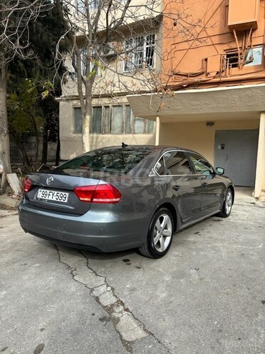Volkswagen Passat 2012, 214,500 km - 2.5 l - Bakı
