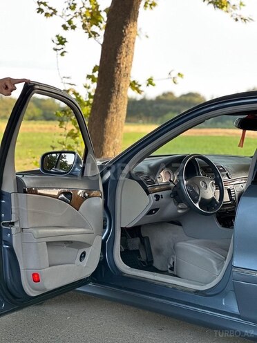 Mercedes E 350 2005, 310,000 km - 3.5 l - Bakı