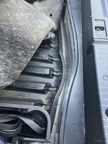 Mercedes E 220 2006, 390,000 km - 2.2 l - Bakı