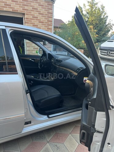 Mercedes E 220 2006, 390,000 km - 2.2 l - Bakı