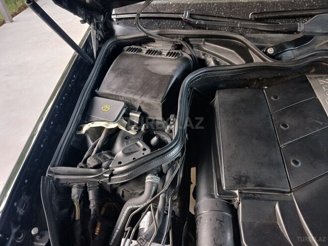 Mercedes E 240 2004, 364,000 km - 2.6 l - Sabirabad