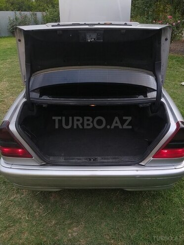 Mercedes C 220 d 1999, 800,000 km - 2.2 l - Ucar