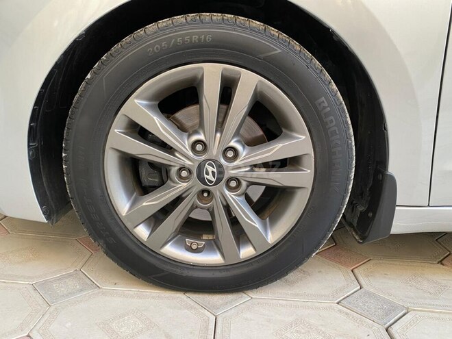 Hyundai Elantra 2016, 217,772 km - 2.0 l - Bakı