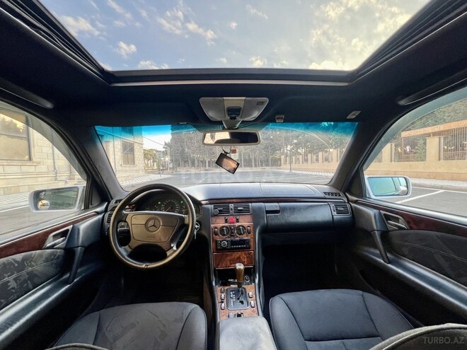 Mercedes E 240 1997, 248,546 km - 2.4 l - Bakı