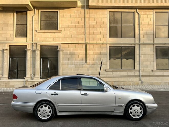 Mercedes E 240 1997, 248,546 km - 2.4 l - Bakı