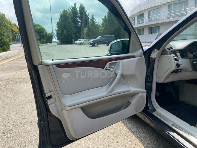 Mercedes E 270 2000, 423,000 km - 2.7 л - Qazax