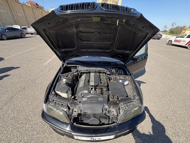 BMW 320 2002, 293,000 km - 2.2 л - Bakı