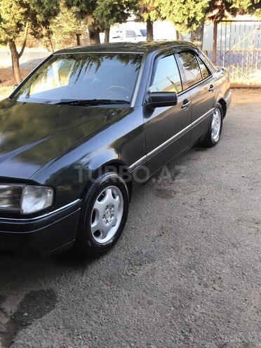 Mercedes C 250 1995, 444,444 km - 2.5 l - Masallı