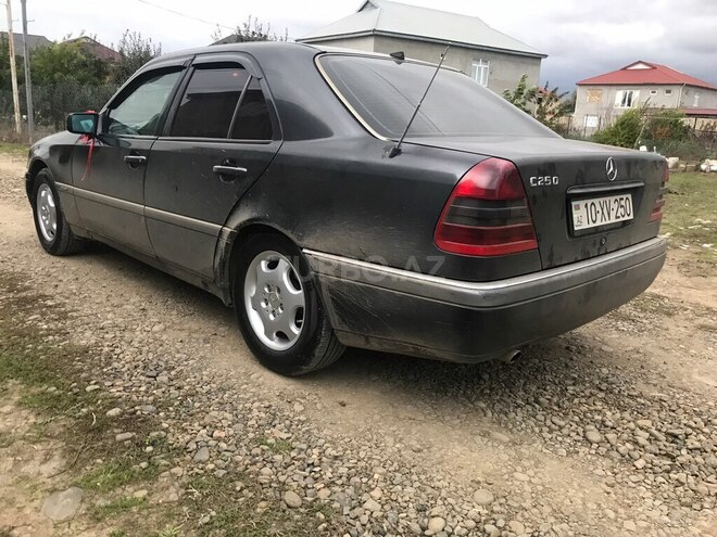 Mercedes C 250 1995, 444,444 km - 2.5 l - Masallı