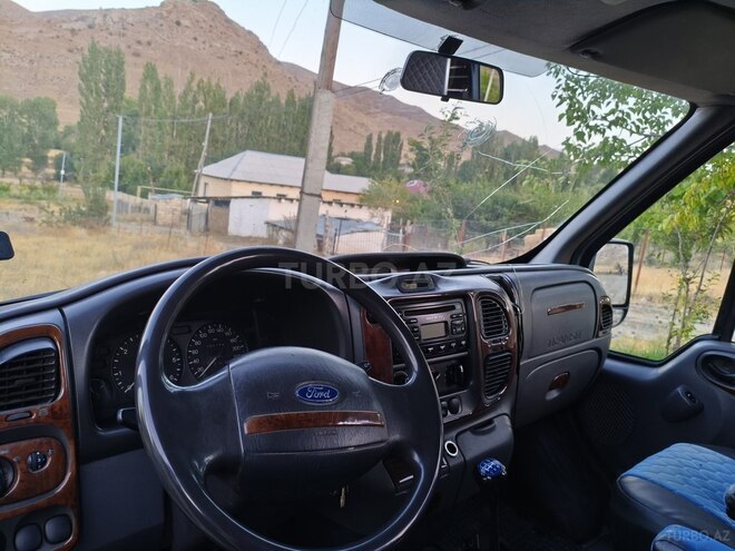 Ford Transit 2001, 595,000 km - 2.4 л - Lerik