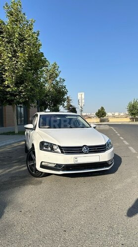 Volkswagen Passat 2011, 264,000 km - 2.0 l - Bakı