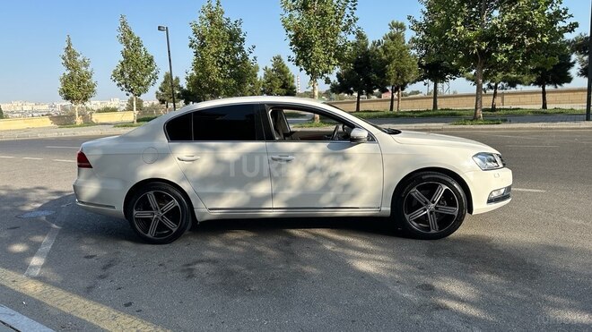 Volkswagen Passat 2011, 264,000 km - 2.0 l - Bakı