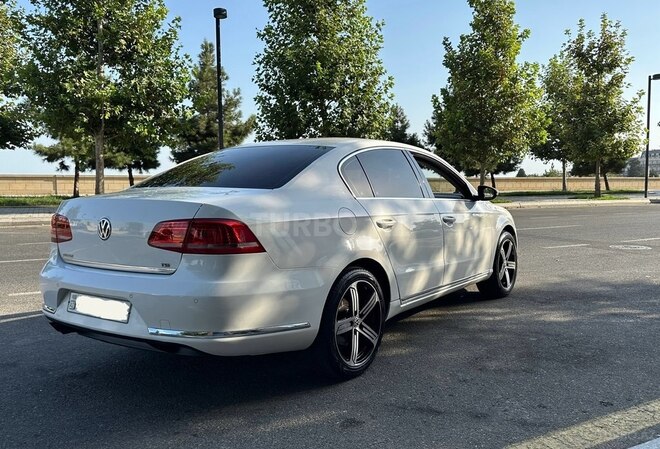 Volkswagen Passat 2011, 264,000 km - 2.0 l - Bakı