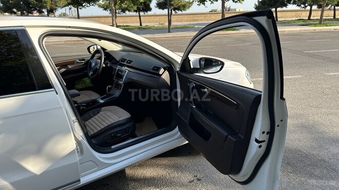 Volkswagen Passat 2011, 264,000 km - 2.0 l - Bakı