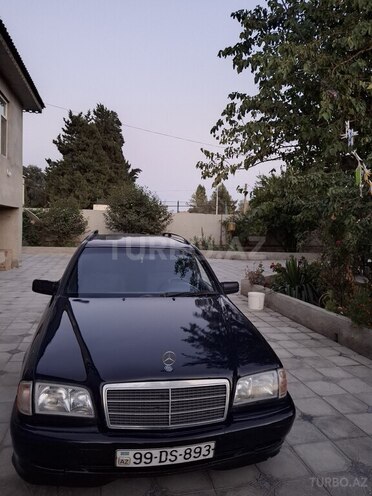 Mercedes C 220 2000, 320,000 km - 2.2 l - Masallı