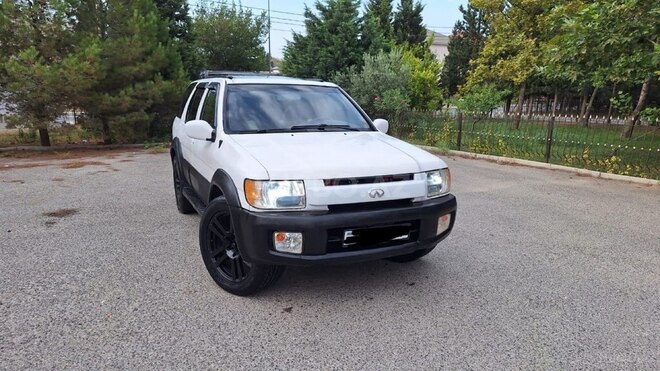 Infiniti QX4 2000, 268,000 km - 3.5 l - Sumqayıt
