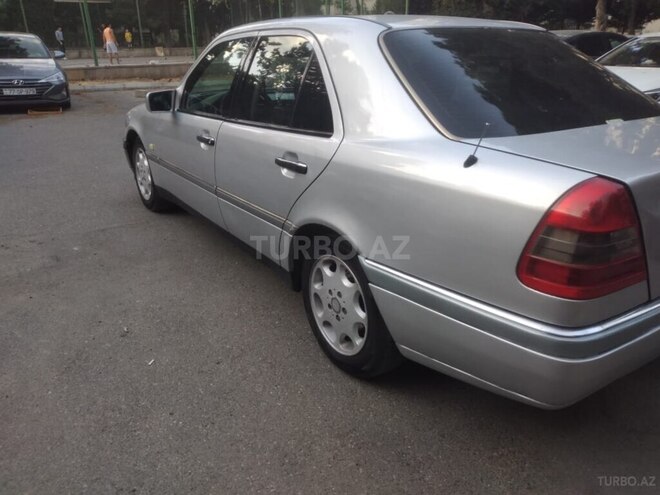 Mercedes C 200 1995, 430,000 km - 2.0 л - Bakı