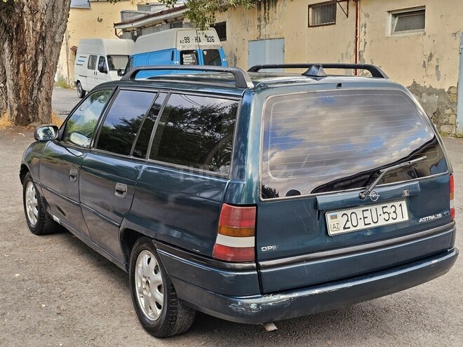 Opel Astra 1996, 265,980 km - 1.6 l - Qəbələ