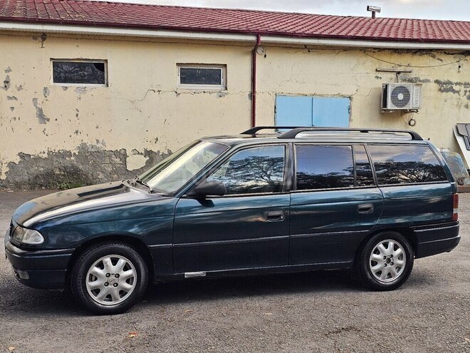 Opel Astra 1996, 265,980 km - 1.6 l - Qəbələ