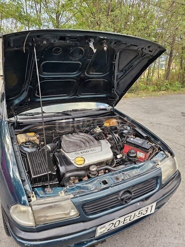 Opel Astra 1996, 265,980 km - 1.6 l - Qəbələ