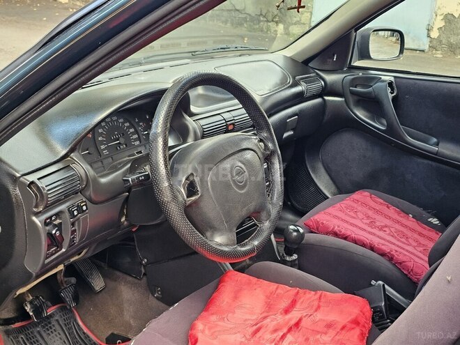 Opel Astra 1996, 265,980 km - 1.6 l - Qəbələ