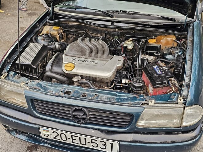 Opel Astra 1996, 265,980 km - 1.6 l - Qəbələ