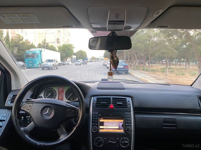 Mercedes B 180 2010, 177,000 km - 1.7 l - Sumqayıt