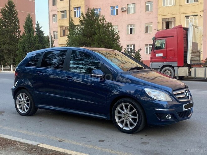 Mercedes B 180 2010, 177,000 km - 1.7 l - Sumqayıt
