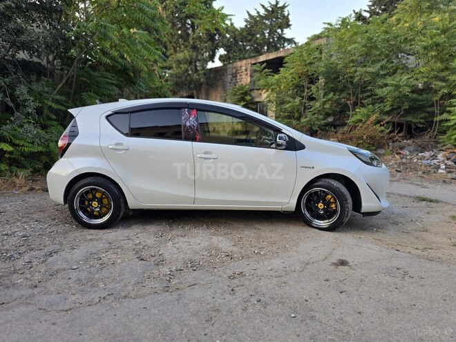 Toyota Aqua 2019, 89,000 km - 1.5 l - Bakı