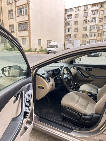 Hyundai Elantra 2014, 210,000 km - 1.8 l - Bakı