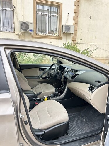 Hyundai Elantra 2014, 210,000 km - 1.8 l - Bakı