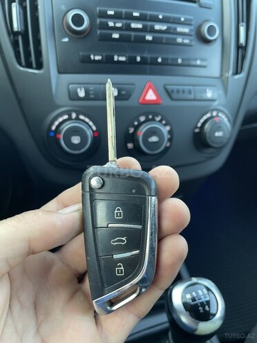 Kia Ceed 2008, 287,000 km - 1.6 л - Bakı