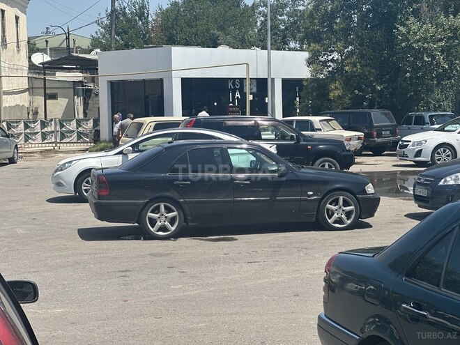 Mercedes C 240 1999, 350,000 km - 2.4 л - Sabirabad