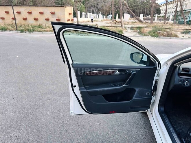 Volkswagen Passat 2011, 193,000 km - 1.8 l - Sumqayıt