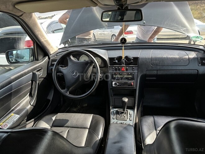 Mercedes C 240 1999, 350,000 km - 2.4 л - Sabirabad
