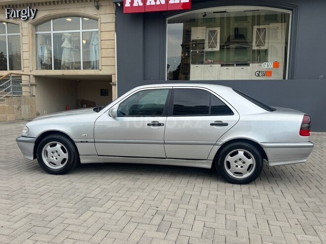 Mercedes C 180 1999, 357,000 km - 1.8 л - Bakı