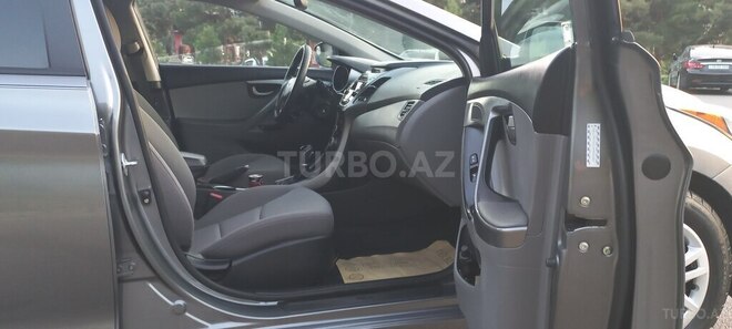 Hyundai Elantra 2015, 86,000 km - 1.8 l - Bakı