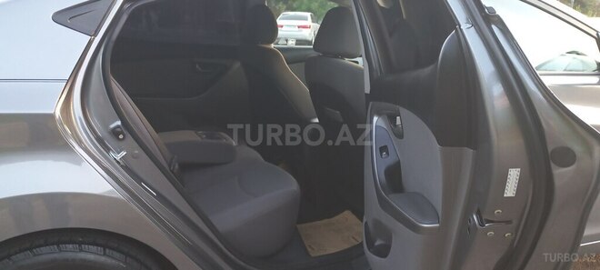 Hyundai Elantra 2015, 86,000 km - 1.8 l - Bakı