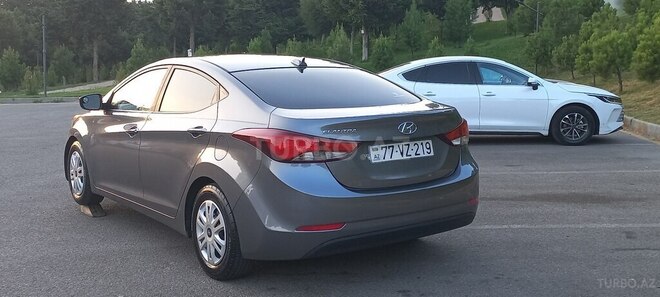 Hyundai Elantra 2015, 86,000 km - 1.8 l - Bakı