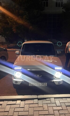 LADA (VAZ) Niva 2013, 180,000 km - 1.7 l - Quba