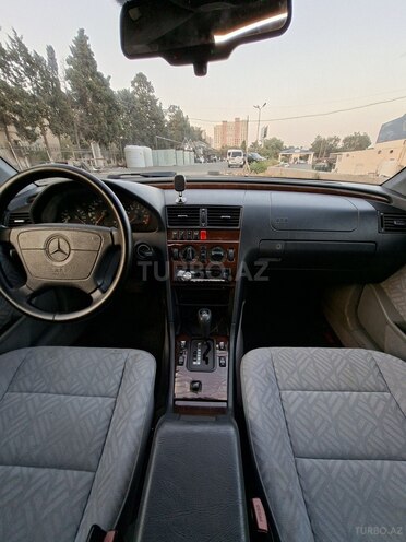 Mercedes C 200 1995, 420,000 km - 2.0 л - Bakı