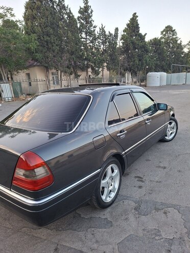 Mercedes C 200 1995, 420,000 km - 2.0 л - Bakı