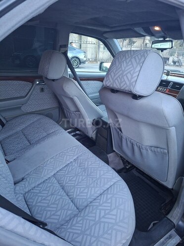 Mercedes C 200 1995, 420,000 km - 2.0 л - Bakı