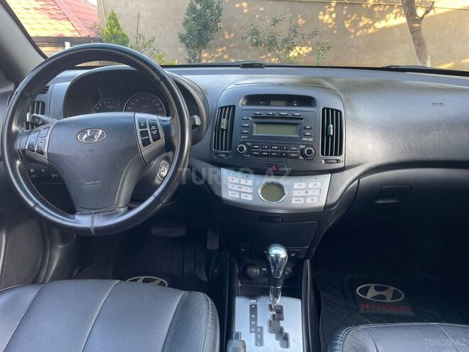 Hyundai Elantra 2009, 353,589 km - 2.0 л - Bakı