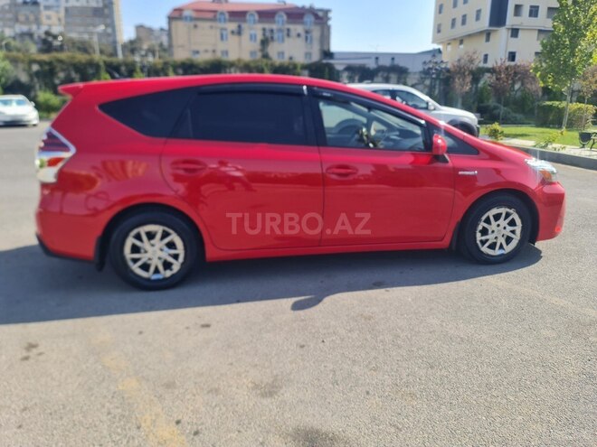 Toyota Prius V 2015, 253,000 km - 1.8 л - Bakı