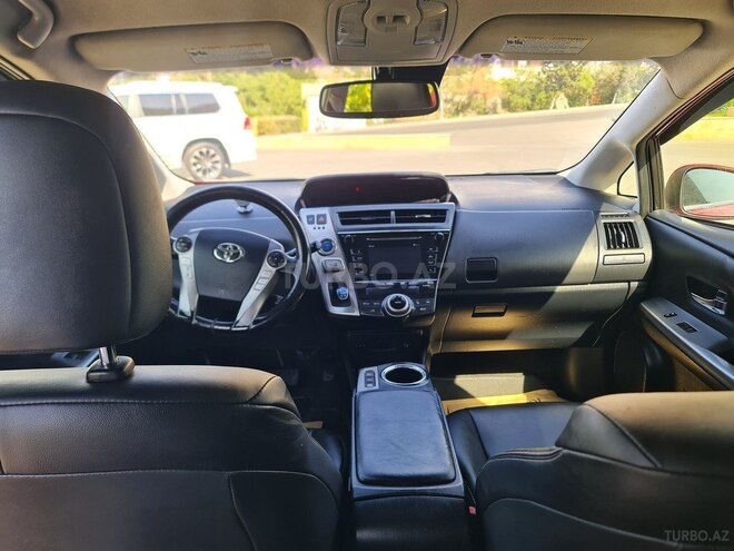 Toyota Prius V 2015, 253,000 km - 1.8 л - Bakı