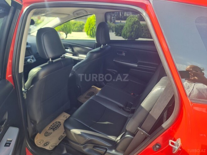 Toyota Prius V 2015, 253,000 km - 1.8 л - Bakı
