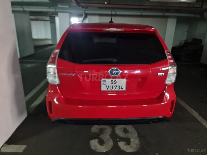 Toyota Prius V 2015, 253,000 km - 1.8 л - Bakı
